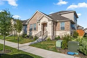 3 bed, 2.5 bath, 2015 sqft, $2,100 — Photo 2