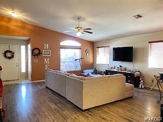 3rd image of 2188 Sierra Santiago