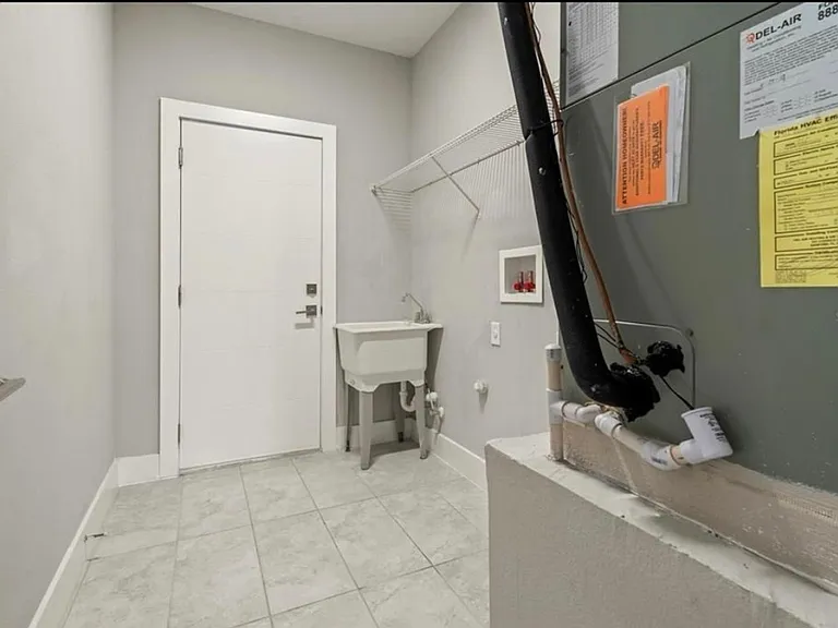2916 Monarch Ave — Photo 11
