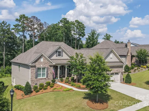 16010 Vale Ridge Dr, Charlotte, NC 28278