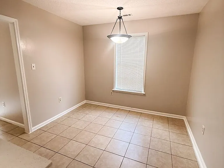 15 Pinedale Cir — Photo 4