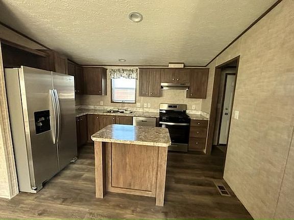 2nd image of 13 N Roxbury Dr #138