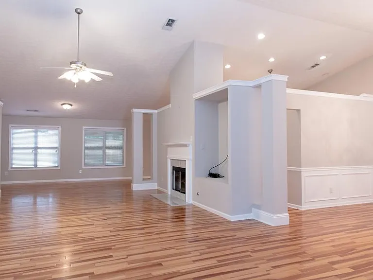 1159 Simonton Glen Way — Photo 6