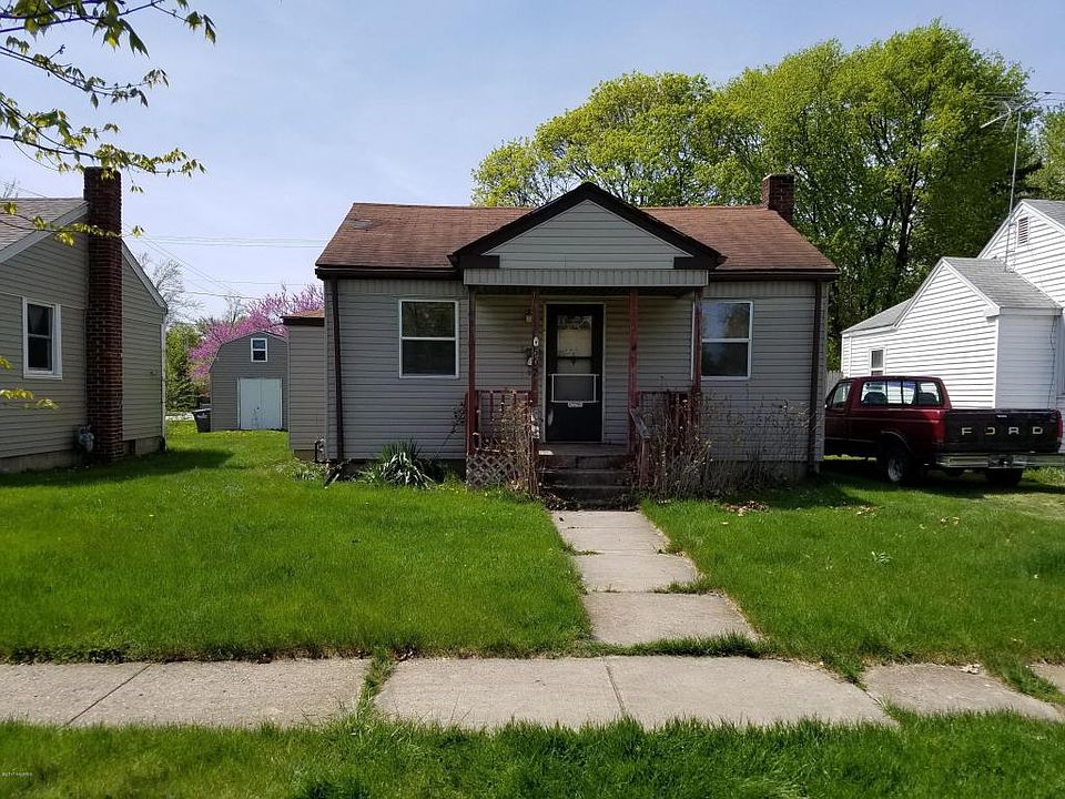 1st image of 502 Center Ave