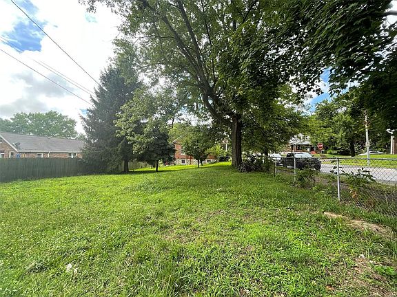 4th image of 3664 Osceola St