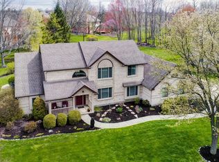 10606 Willow Brook Rd, Dayton, OH 45458