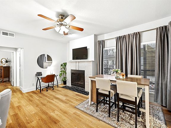 3rd image of 1910 Robbins Pl APT 105