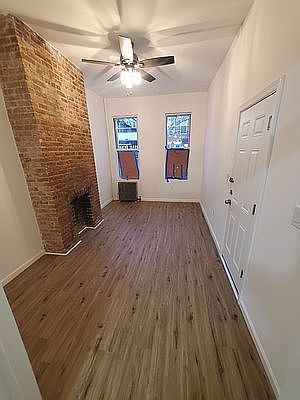 5th image of 265 Stockholm St APT 1R