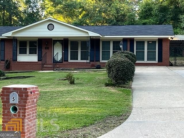 1st image of 5 Clausen Dr