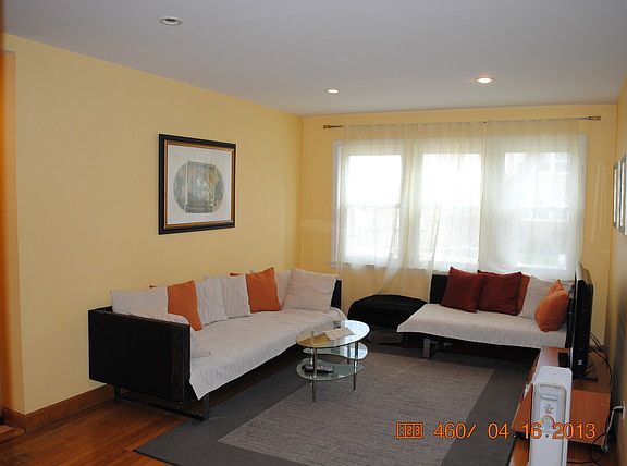 3rd image of 2833 W Summerdale Ave APT 1E