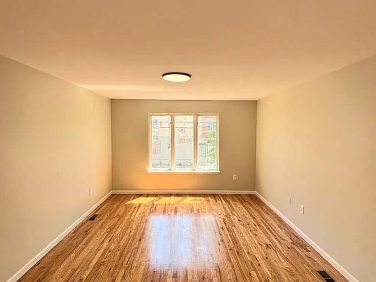 509 S 19th St #1 — photo 2 of 4