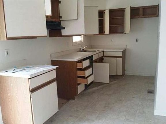 4th image of 328 Lincoln Ave