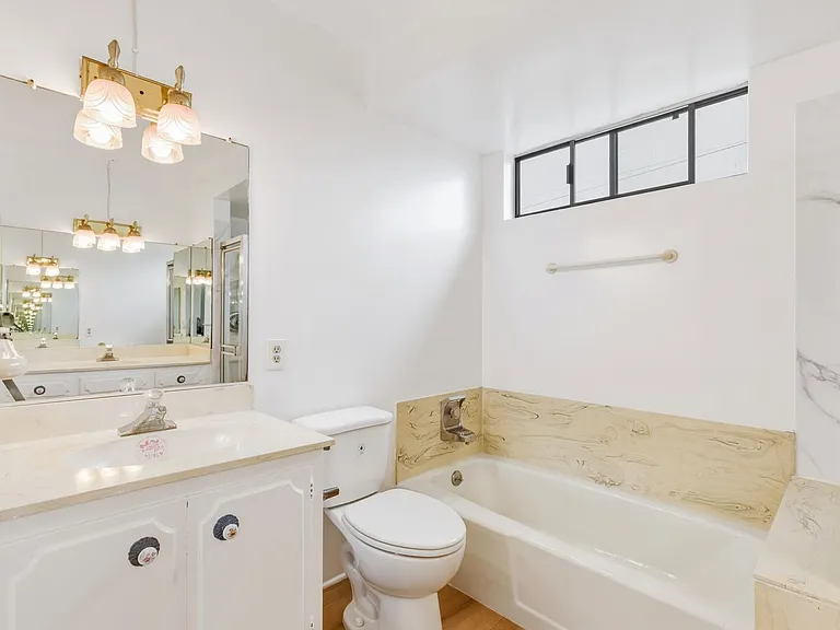 808 Princeton St #D — Photo 30