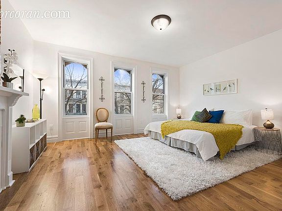 5th image of 904 Saint Johns Pl