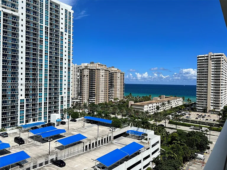 1965 S Ocean Dr #11H — Photo 5