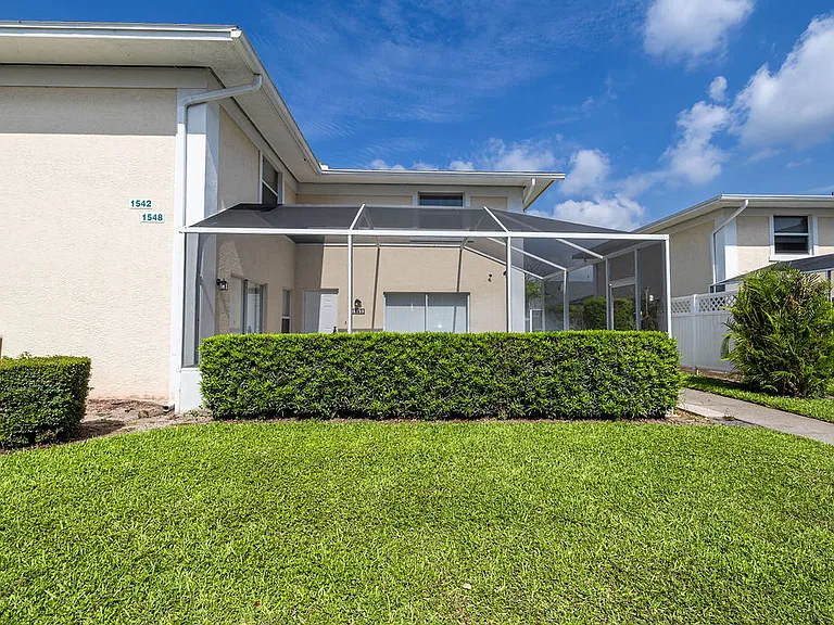 1542 N Lawnwood Cir #37D — Photo 35