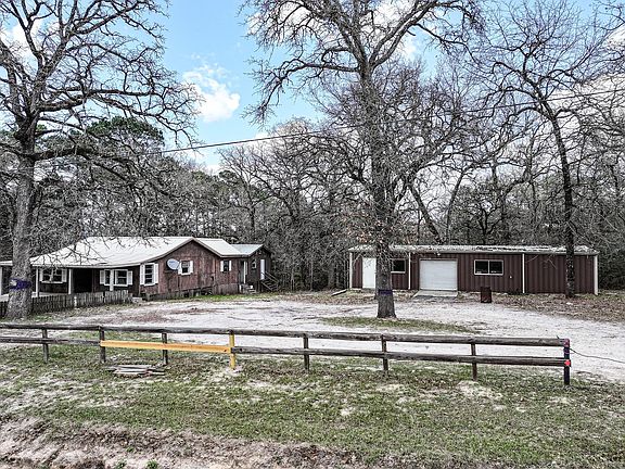 4th image of 326 Thomas Ln