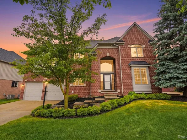 41920 Wolfe Pass, Novi, MI 48377
