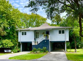 24 Sandcrab Ct, Isle Of Palms, SC 29451