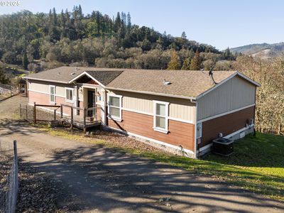 320 Cegavske Ln, Roseburg, OR, 97470