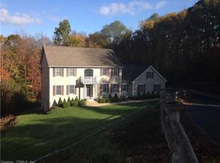 1 Tumblebrook Dr, North Branford, CT 06471