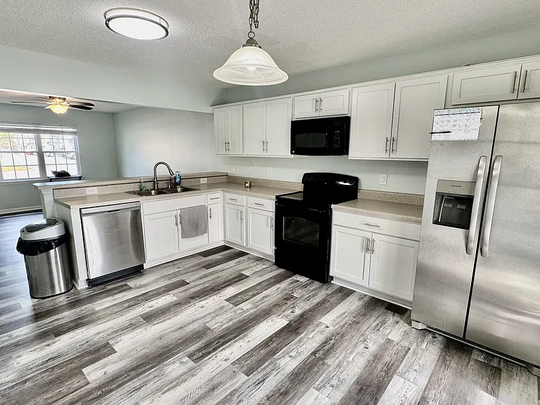 5001 Grandeur Ave — Photo 4