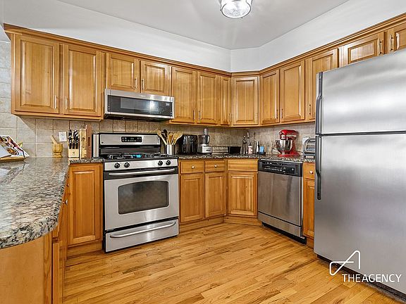 3rd image of 23-21 31st Ave Unit 3E
