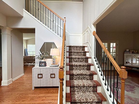 4th image of 1695 Montcliff Dr