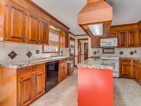 5th image of 1708 Waterway Ct