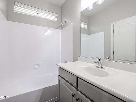 5th image of 18009 W SUNNYSLOPE Lane