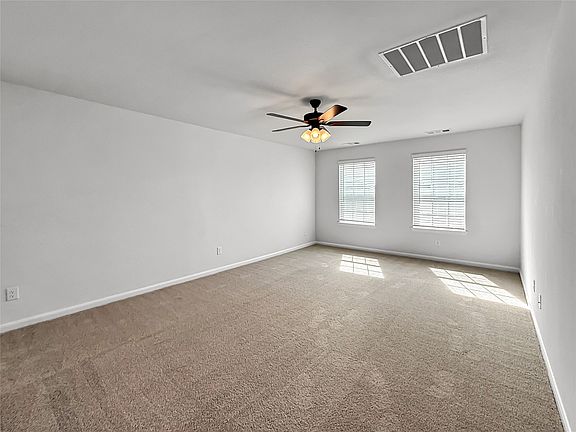 4th image of 2419 Lundy Canyon St