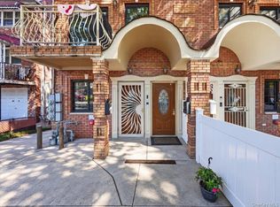 1027 E 231st St, Bronx, NY 10466