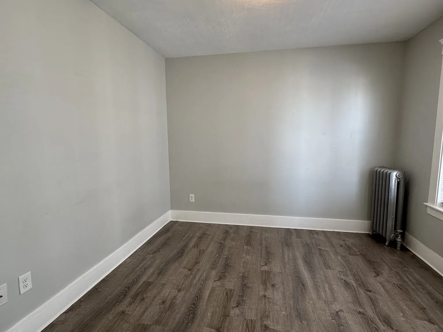 18 Lakewood Street - 2L — Photo 2