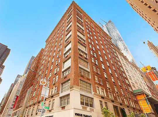 Sold by Compass | media 22