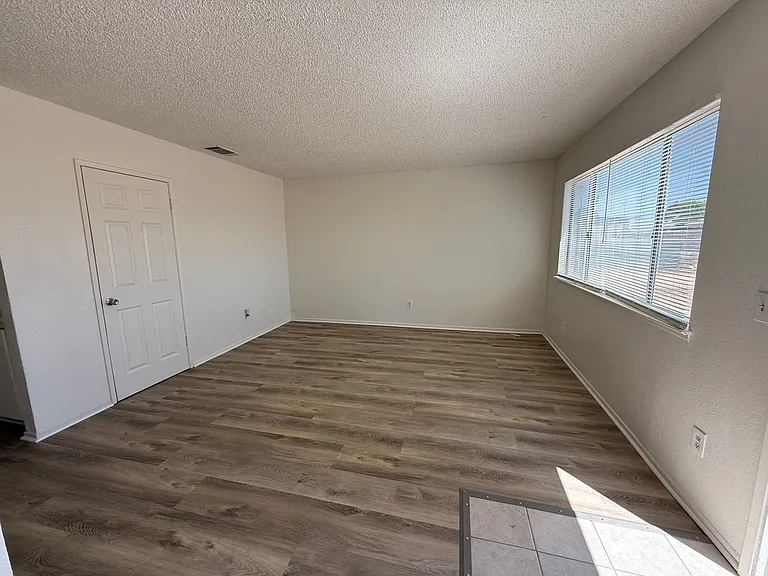 13191 Kiowa Rd — Photo 32