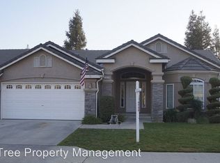 2803 E Waterford Ave, Fresno, CA 93720