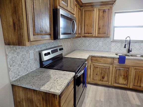 4th image of 9014 Chital Ct