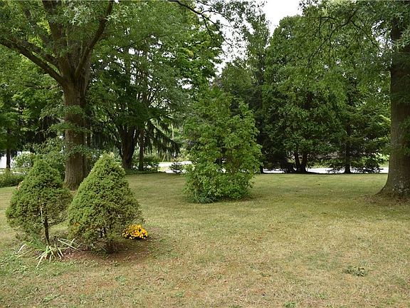 2nd image of 2290 Willyard Ave