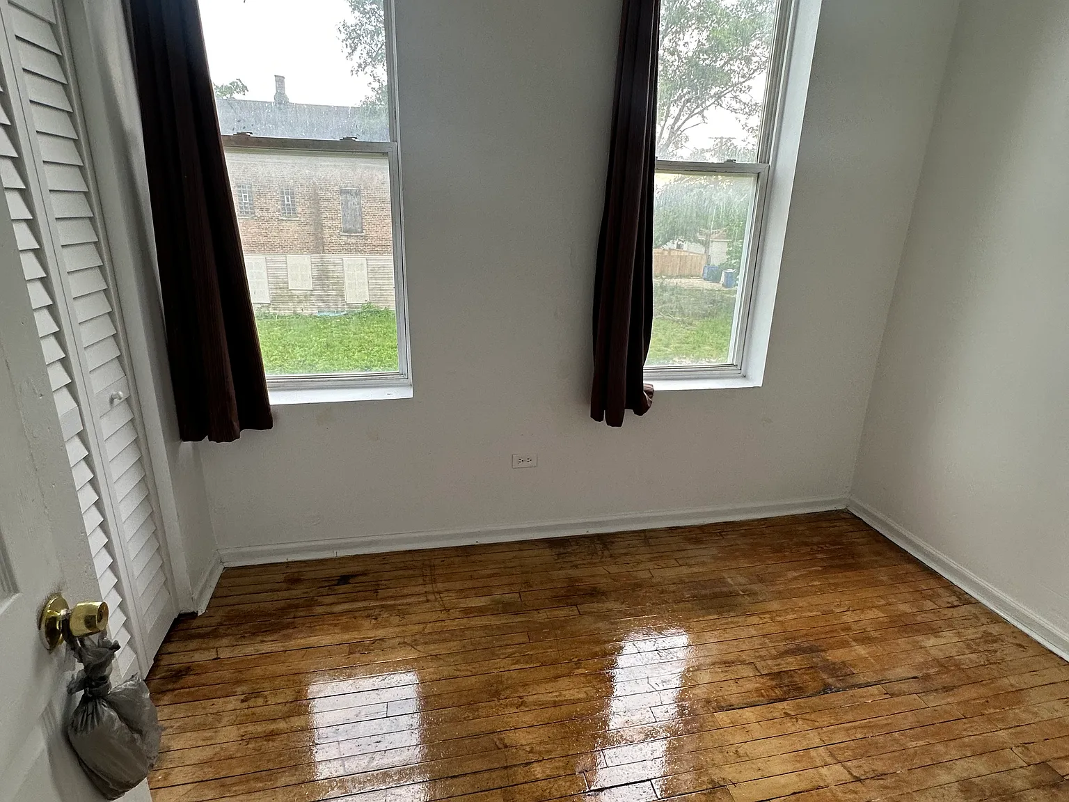 1626 S Karlov Ave — Photo 3