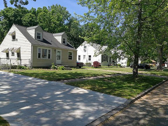 3rd image of 505 Duane Dr