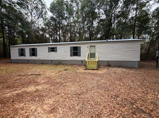 624 Lance Ln, Holt, FL 32564