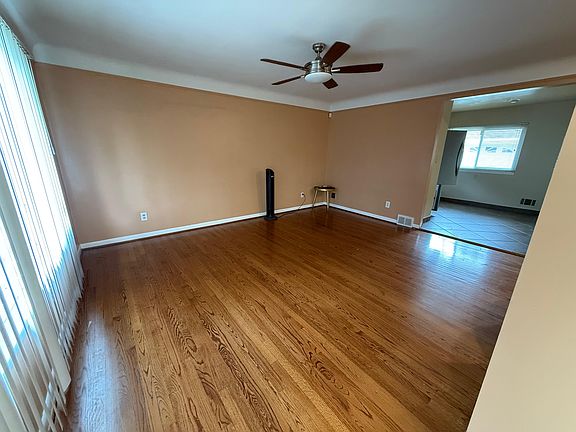3rd image of 21057 Brooklawn Dr