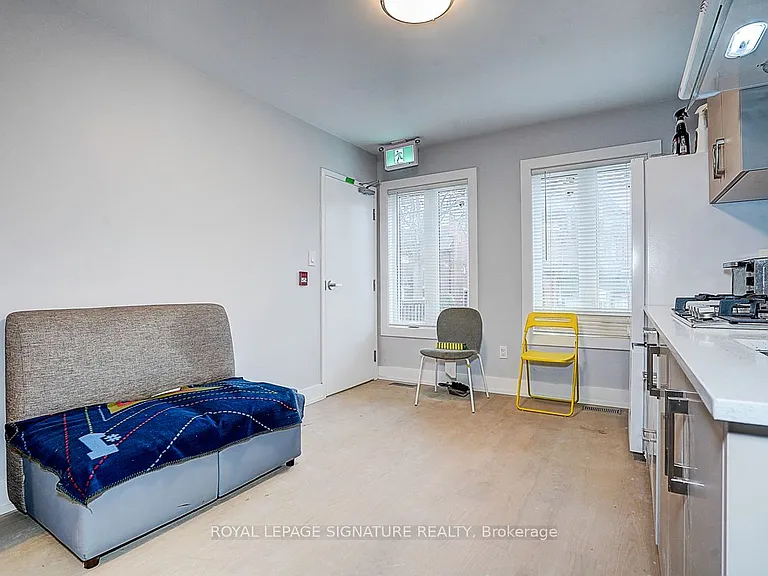 252 Annette St #3 — Photo 11