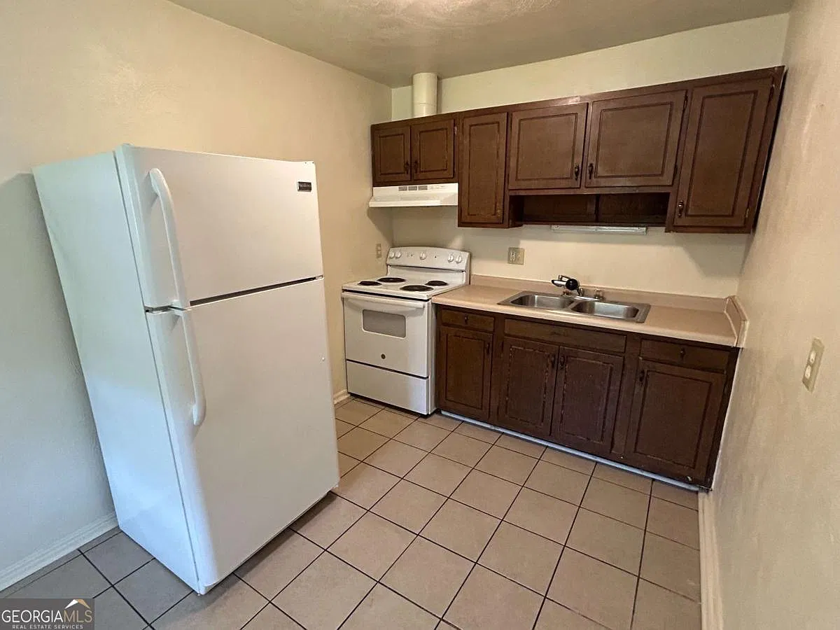 1 bed, 1.0 bath, 1274 sqft, $800 — Photo 4