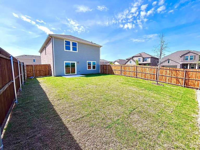602 Colgate Cir — Photo 26