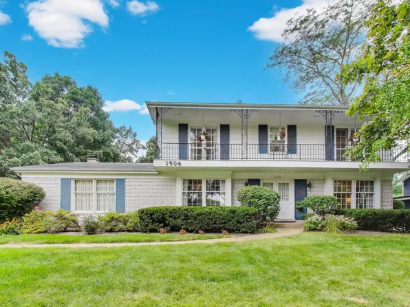 1504 Wincanton Dr, Deerfield, IL 60015