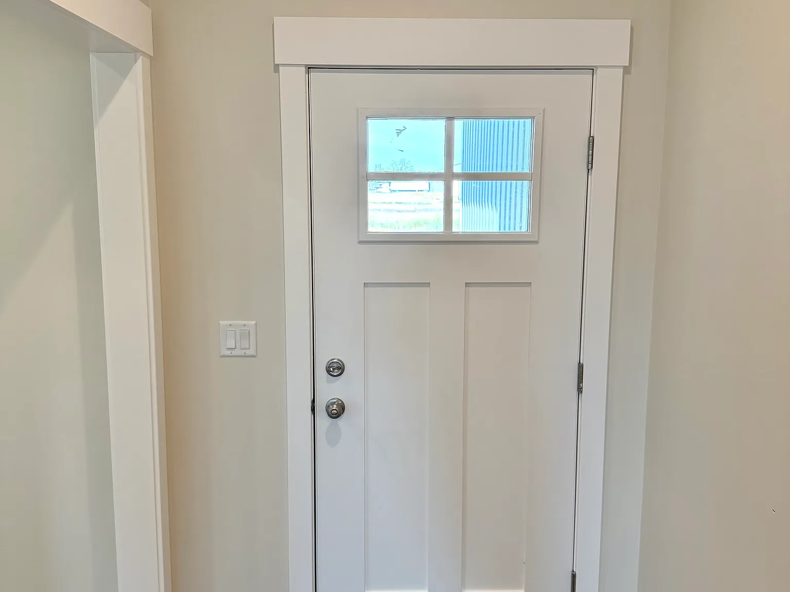 3 bed, 3360 sqft, $2,250 — Photo 4