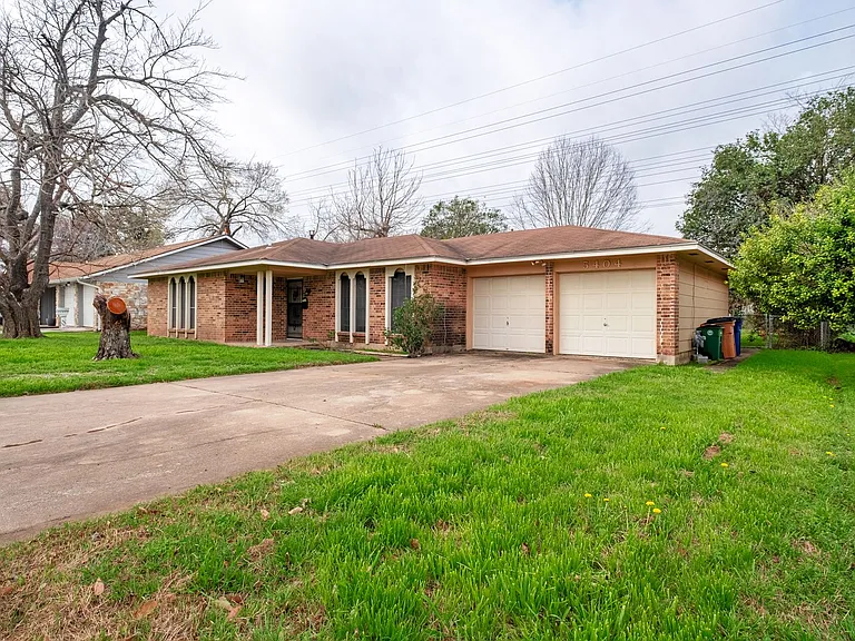5404 Salem Hill Dr — Photo 2