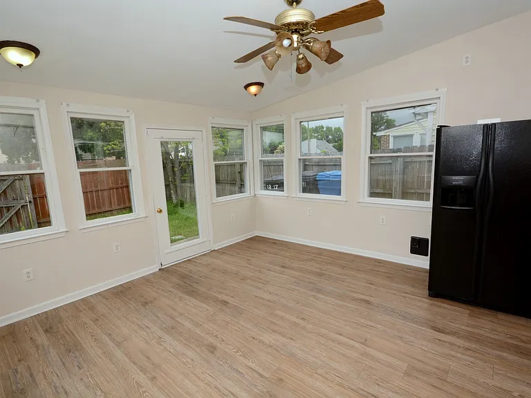 1217 Reardon Cir — Photo 29
