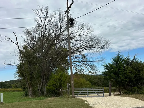 Highway 50 E, Linn, MO 65051
